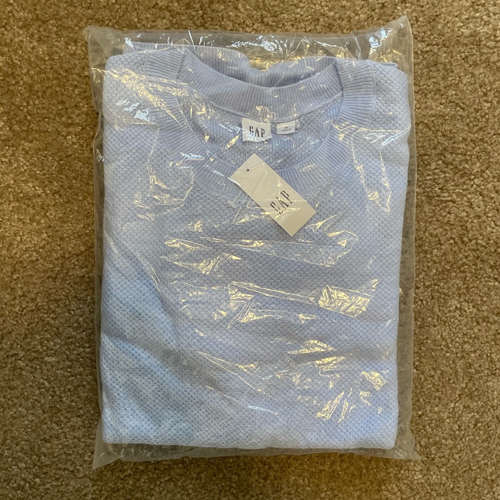 NWT Bella Crewneck Pullover sweater by Gap
